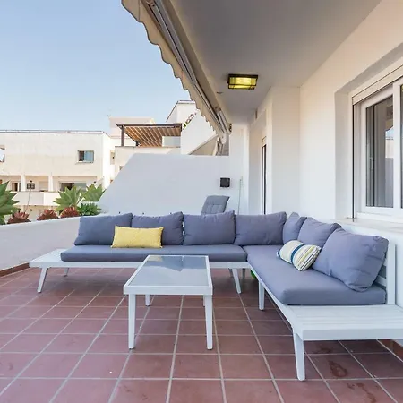 Malagasuite Solarium & Pool Apartment *