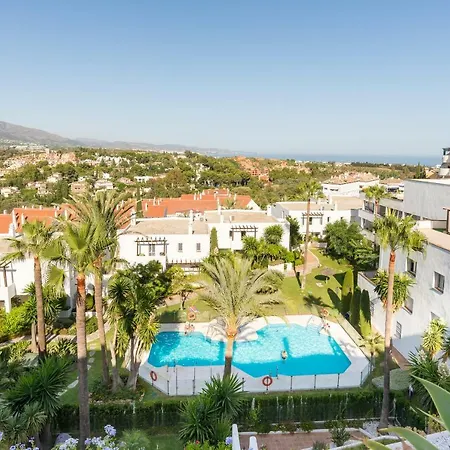 Malagasuite Solarium & Pool Apartment *