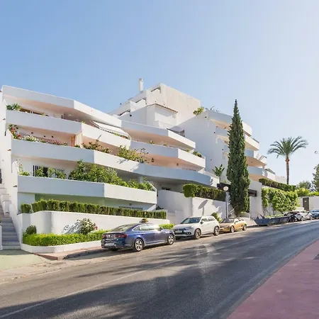 Malagasuite Solarium & Pool Apartment Marbella